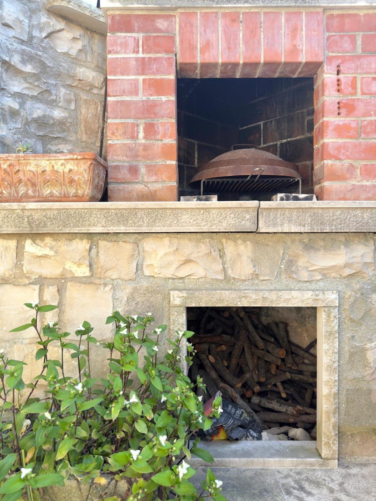 Visilo Stone House Villa Pucisca Exterior photo